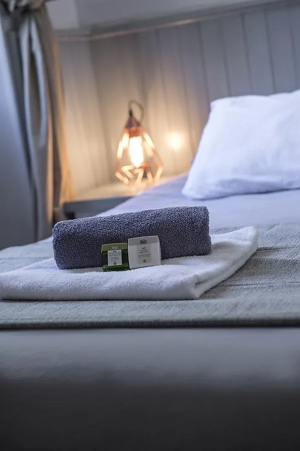 Hotel Le Cassini Le Freney-dʼOisans 3*,